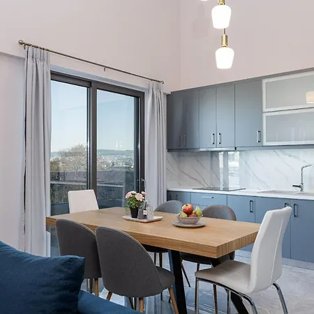 Apartment Aurora
