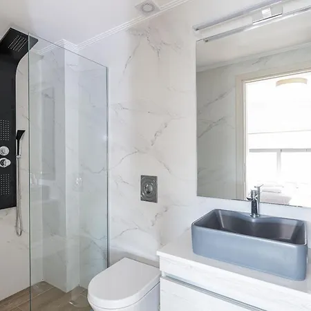 Aurora Apartment *