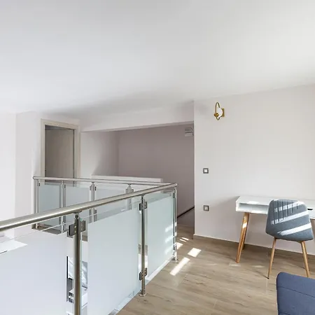 Apartment Aurora *