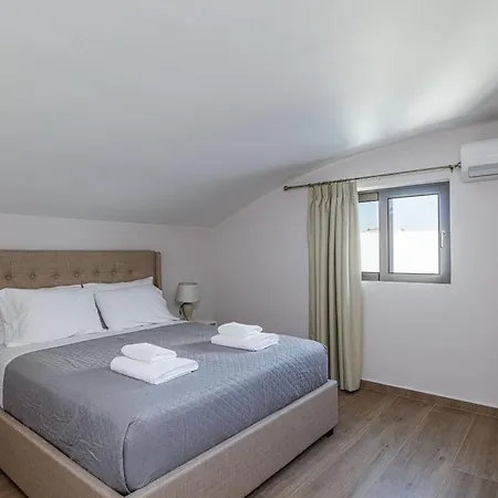 Aurora 4* Chania (Crete)