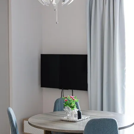 Aurora Aparthotel 4*