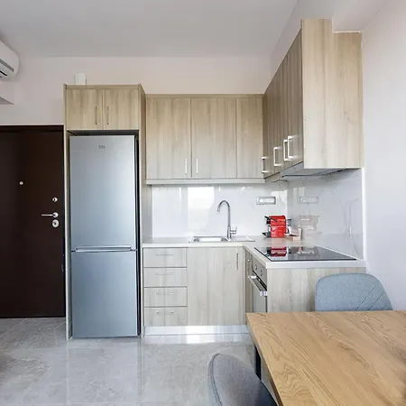 Aurora 4*