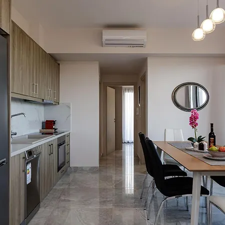 Aurora Apartment *